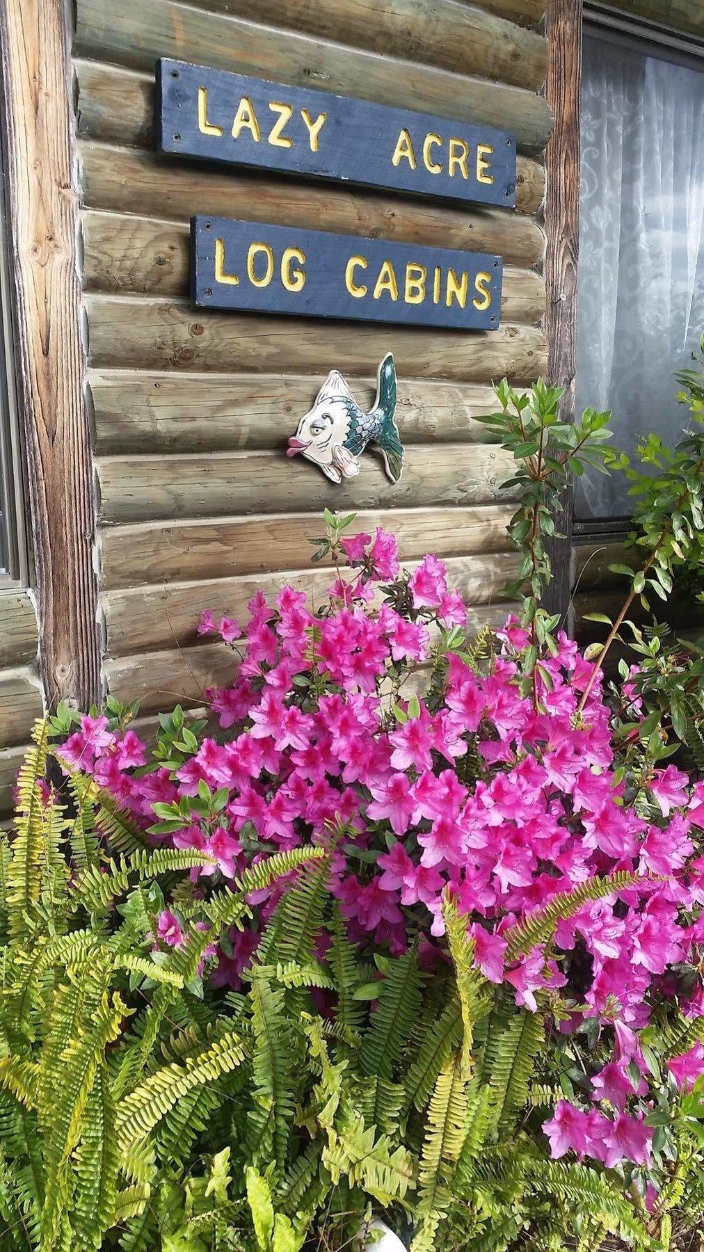 Lazy Acre Log Cabins Lakes Entrance Exteriör bild